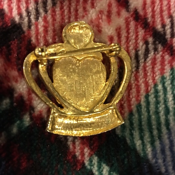 Crown Pin - Picture 4 of 5